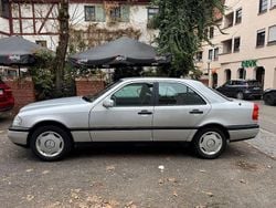 Silber Gebraucht 1995 Mercedes C180 Classic Limousine | 2.800 €