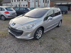 Silber Gebraucht 2011 Peugeot 308 Family Kombi | 5.950 € (Teuer)