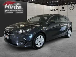 Grau Neu 2024 Kia Ceed 2 Limousine | 23.875 € (Fairer Preis)