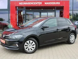 Deep black perleffekt Gebraucht 2021 VW Polo Comfortline Limousine | 17.480 € (Fairer Preis)