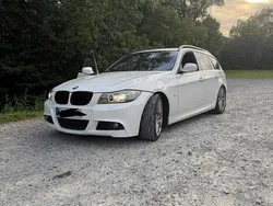 Weiß Gebraucht 2009 BMW 330 Kombi | 9.500 € (Etwas zu teuer)