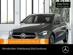 Grau Gebraucht 2024 Mercedes B200 Advanced Van / Kleinbus | 31.990 € (Fairer Preis)
