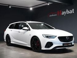 Weiß Gebraucht 2020 Opel Insignia OPC Kombi | 16.850 € (Fairer Preis)