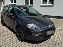 Grau Gebraucht 2011 Fiat Punto Evo Kleinwagen | 3.450 € (Fairer Preis)