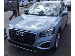 Grau Gebraucht 2020 Audi Q2 Advanced Plus SUV | 20.495 € (Guter Preis)