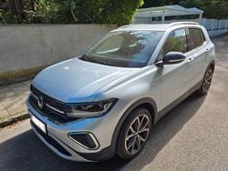 Silber Neu 2025 VW T-Cross Style SUV | 24.500 € (Guter Preis)