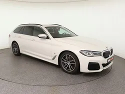 Weiß Gebraucht 2023 BMW 540 M Sport Kombi | 46.950 € (Guter Preis)