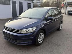 Gebraucht 2017 VW Touran Trendline Van / Kleinbus | 12.000 € (Teuer)
