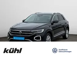 Deep black perleffekt Gebraucht 2024 VW T-Roc Style SUV | 28.990 € (Fairer Preis)
