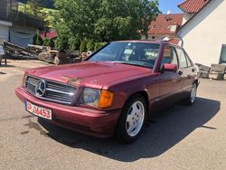 Rot Gebraucht 1990 Mercedes 190 Sportline Limousine | 5.890 €