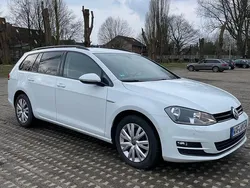 Weiß Gebraucht 2015 VW Golf VII Cup Kombi | 11.100 € (Fairer Preis)