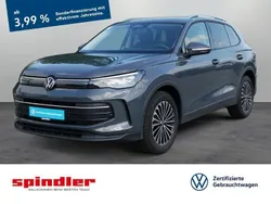 Delfingrau metallic Gebraucht 2024 VW Tiguan Life SUV | 34.480 € (Fairer Preis)