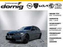 Grau metallic (metallic) Gebraucht 2022 BMW 320e Sport Line Kombi | 29.990 € (Guter Preis)