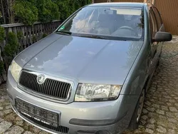 Andere außenfarben Gebraucht 2005 Skoda Fabia Kleinwagen | 1.200 € (Fairer Preis)