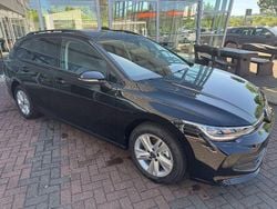 Schwarz Neu 2025 VW Golf VIII Life Kombi | 31.990 € (Superpreis)
