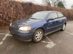 Blau Gebraucht 2003 Opel Astra Limousine | 2.250 € (Etwas zu teuer)