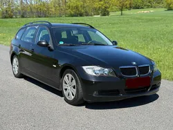 Schwarz Gebraucht 2005 BMW 320 Kombi | 2.800 €