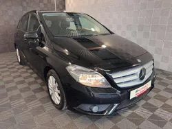 Schwarz Gebraucht 2013 Mercedes B180 Van / Kleinbus | 5.480 € (Fairer Preis)