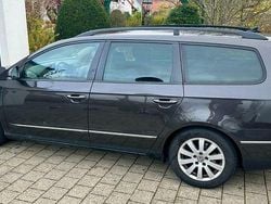 Braun Gebraucht 2010 VW Passat Sportline Kombi | 1.750 € (Fairer Preis)