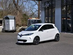 Weiß Gebraucht 2017 Renault Zoe Intens Kleinwagen | 6.900 € (Etwas zu teuer)