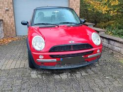 Rot Gebraucht 2002 Mini Cooper Kleinwagen | 1.300 €