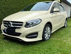Beige Gebraucht 2016 Mercedes B180 Van / Kleinbus | 8.900 € (Etwas zu teuer)