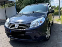 Blau Gebraucht 2010 Dacia Sandero Kleinwagen | 2.300 €