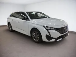 Weiß Gebraucht 2024 Peugeot 308 Allure Kombi | 23.595 € (Superpreis)