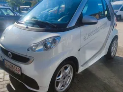 Silber Gebraucht 2012 Smart ForTwo Electric Drive Coupé | 5.390 € (Fairer Preis)