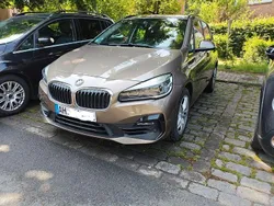 Beige Gebraucht 2020 BMW 218 Active Tourer Van / Kleinbus | 18.990 € (Fairer Preis)