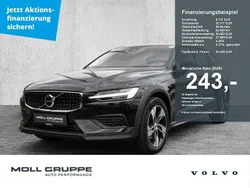 Onyx black / metallic Gebraucht 2023 Volvo V60 CC Plus Kombi | 34.440 € (Superpreis)