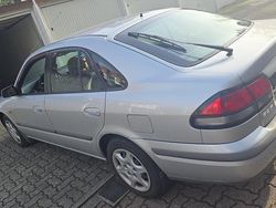 Silber Gebraucht 2001 Mazda 626 Limousine | 1.800 €
