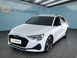 Weiß Gebraucht 2024 Audi A3 S-Line Limousine | 39.849 € (Teuer)