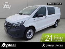 Weiß Gebraucht 2023 Mercedes e-Vito Van / Kleinbus | 36.490 €