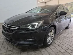 Schwarz Gebraucht 2016 Opel Astra Innovation Kombi | 9.800 € (Guter Preis)