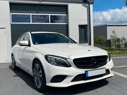Weiß Gebraucht 2018 Mercedes C300 Kombi | 27.200 € (Fairer Preis)