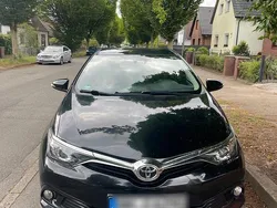 Schwarz Gebraucht 2016 Toyota Auris Edition-S Limousine | 7.750 € (Guter Preis)