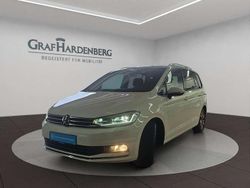 Pure white Gebraucht 2023 VW Touran Move Van / Kleinbus | 31.888 € (Fairer Preis)