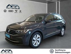 Grau Gebraucht 2023 VW Tiguan Life SUV | 25.854 € (Fairer Preis)