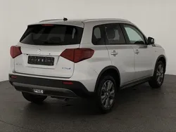 Silky silver metallic silky silver metallic Neu 2025 Suzuki Vitara Comfort SUV | 25.675 € (Fairer Preis)