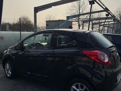 Schwarz Gebraucht 2011 Ford Ka Kleinwagen | 2.900 € (Fairer Preis)