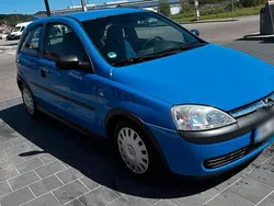 Blau Gebraucht 2002 Opel Corsa Kleinwagen | 750 € (Guter Preis)