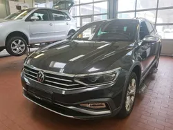 Grau Gebraucht 2021 VW Passat Alltrack Kombi | 28.990 € (Fairer Preis)