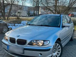 Silber Gebraucht 2003 BMW 325 Kombi | 999 €