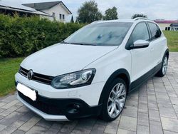 Weiß Gebraucht 2017 VW Polo Cross Kleinwagen | 11.750 € (Fairer Preis)