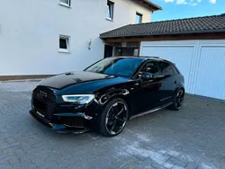 Schwarz Gebraucht 2018 Audi A3 Sportback S-Line Limousine | 20.900 €