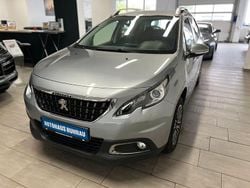 Grau Gebraucht 2019 Peugeot 2008 Active SUV | 11.500 € (Guter Preis)