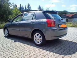 Grau Gebraucht 2006 Toyota Corolla Limousine | 2.700 € (Fairer Preis)