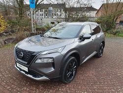 Grau Gebraucht 2022 Nissan X-Trail Tekna SUV | 33.950 € (Etwas zu teuer)