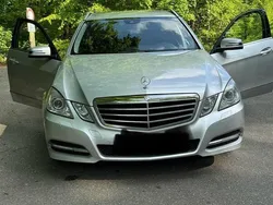 Silber Gebraucht 2011 Mercedes E220 Kombi | 5.900 € (Fairer Preis)